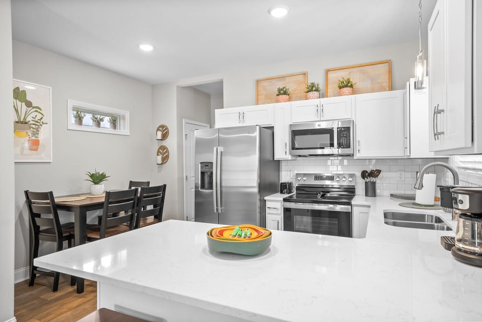 House, Multiple Beds, Patio, Garden View (1014 Franklin Street) | Private kitchen