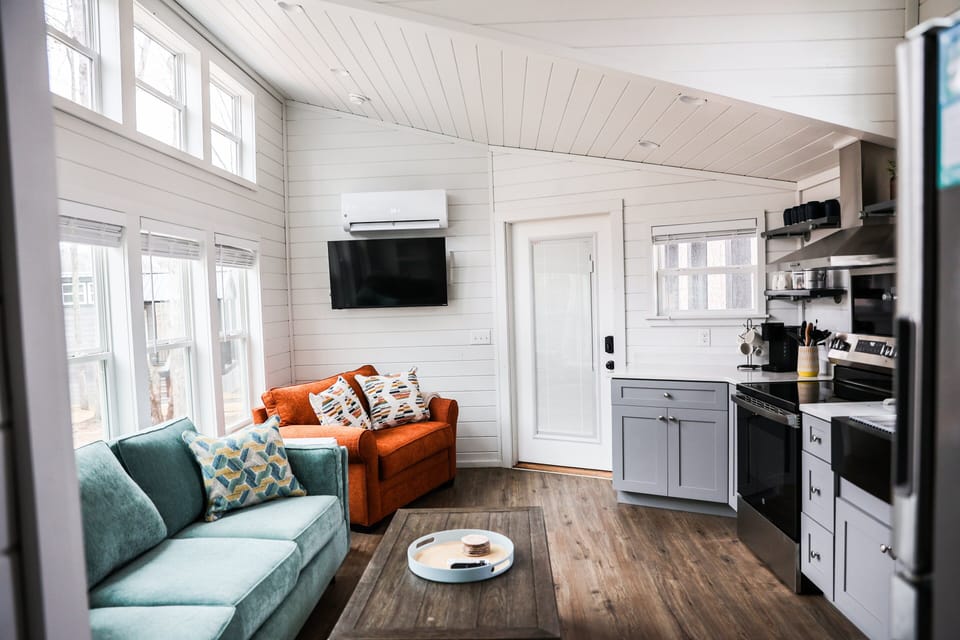 House, Multiple Beds, Patio, Garden View (121 & 131 ITP) | Living area