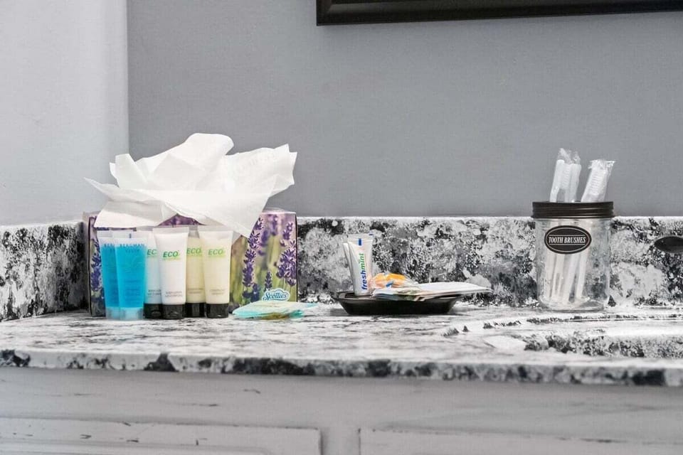House, Multiple Beds, Patio, Garden View (Hudson House (1726 Broadripple)) | Bathroom | Towels