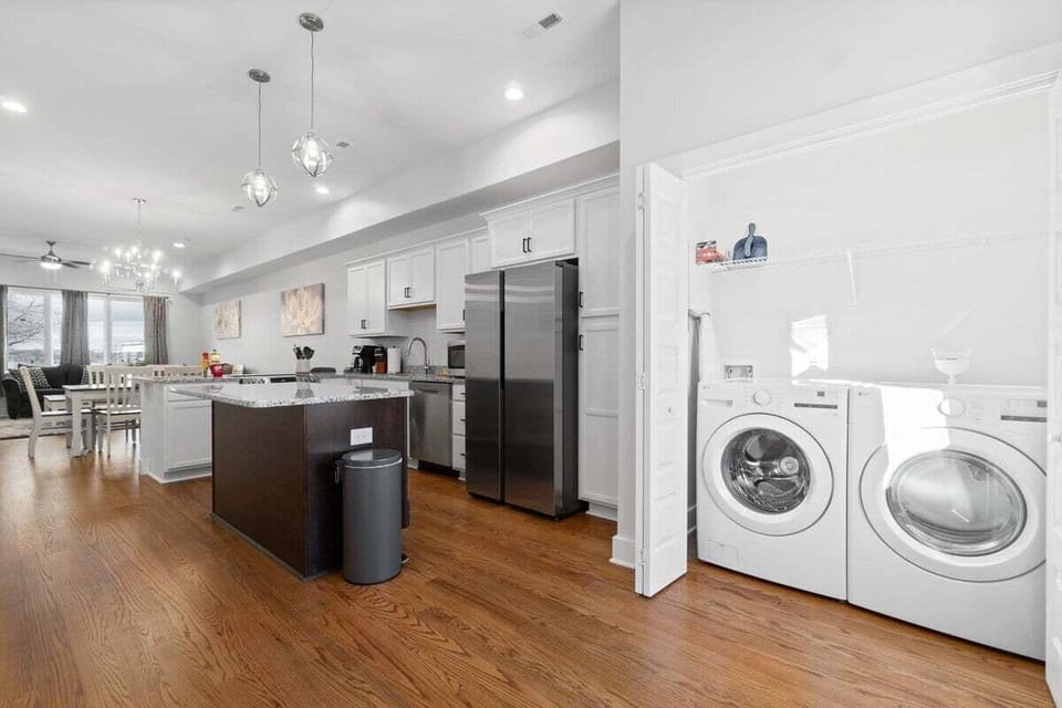 House, Multiple Beds, Patio, Garden View (Unit #C (527 N 1st St)) | Interior