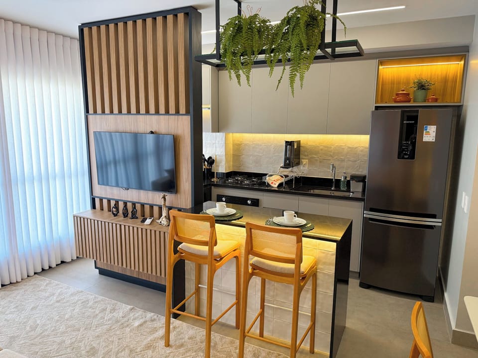 Premium Apartment, Balcony, City View | Private kitchen