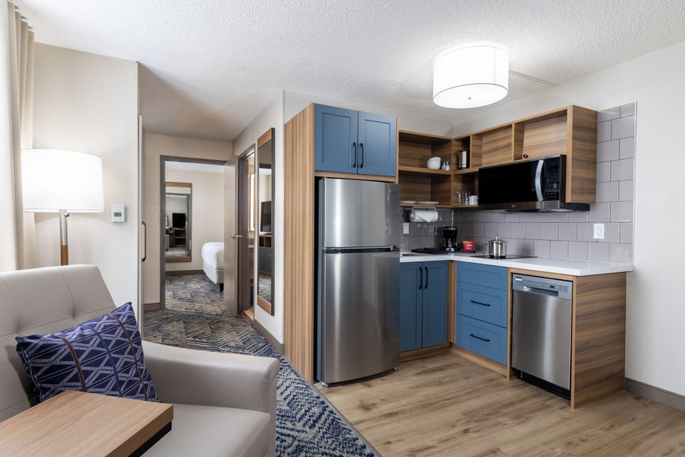 Suite, 1 Bedroom, Corner