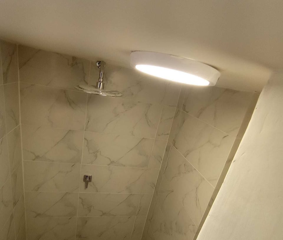 Deluxe Tent, 1 Queen Bed, Patio, Mountain View | Bathroom | Soap, shampoo, toilet paper