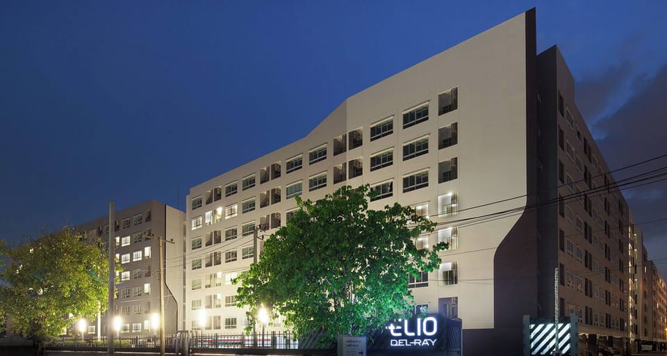 Studio, Accessible | Exterior