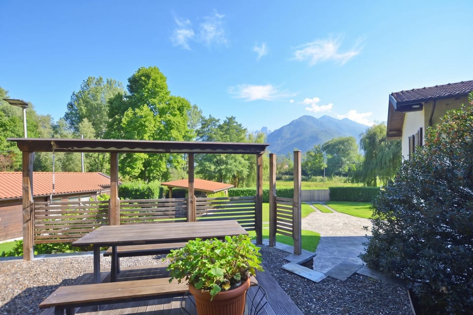 Standard House, 3 Bedrooms, 2 Bathrooms (Casa Letizia) | Outdoor dining