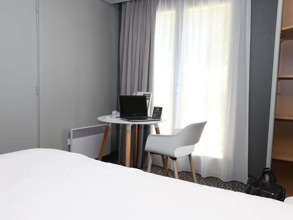 Standard Double Room, 1 Double Bed | In-room safe, individually decorated, individually furnished, desk