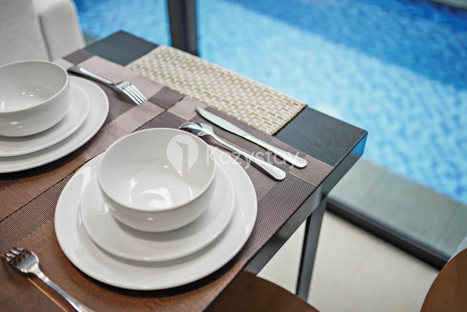 Villa, 3 Bedrooms, Balcony, Pool View | Dining room