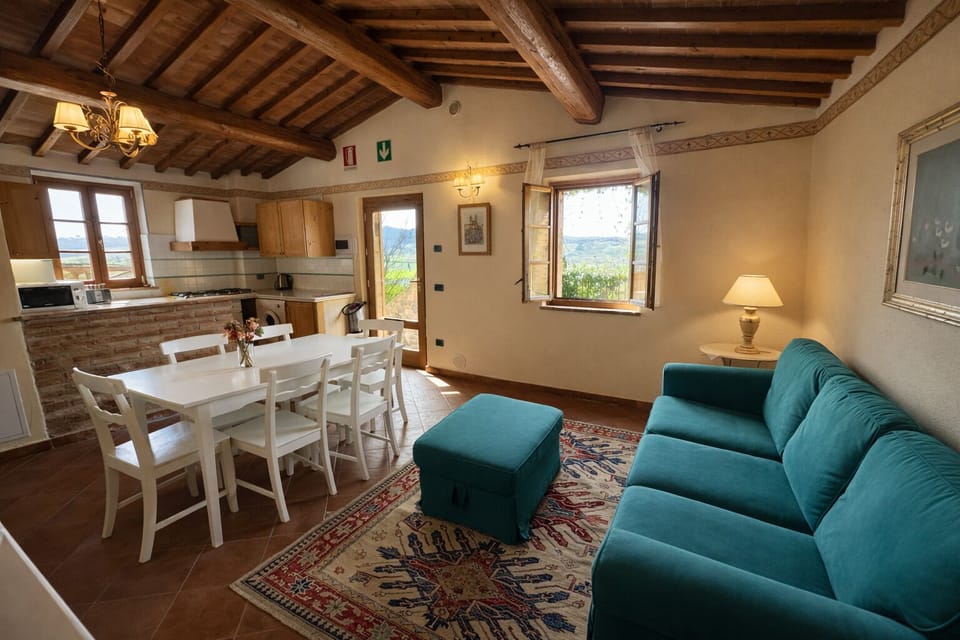 Standard Apartment, 2 Bedrooms, Hill View, Tower | Living area | Smart TV