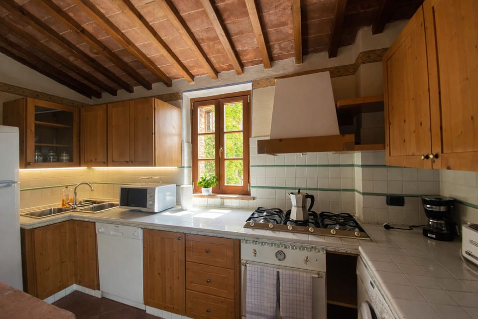 Standard Apartment, 2 Bedrooms, Hill View, Tower | Private kitchen | Full-size fridge, oven, stovetop, dishwasher