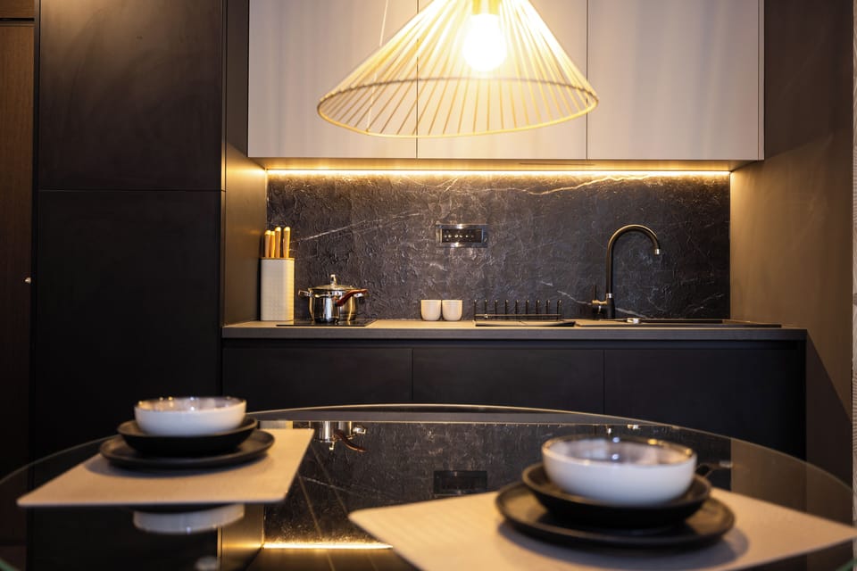 Superior Apartment, 1 King Bed | Private kitchen | Mini-fridge