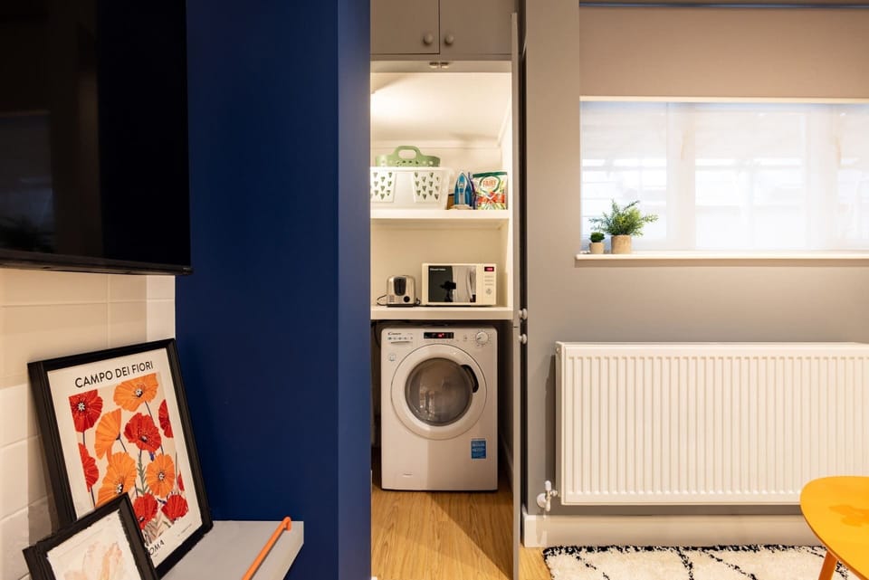 House | 2 bedrooms, desk, Internet