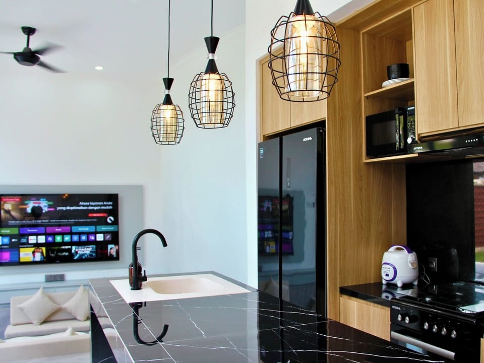 Two-Bedroom Villa | Private kitchen | Full-size fridge, microwave, stovetop, cookware/dishes/utensils