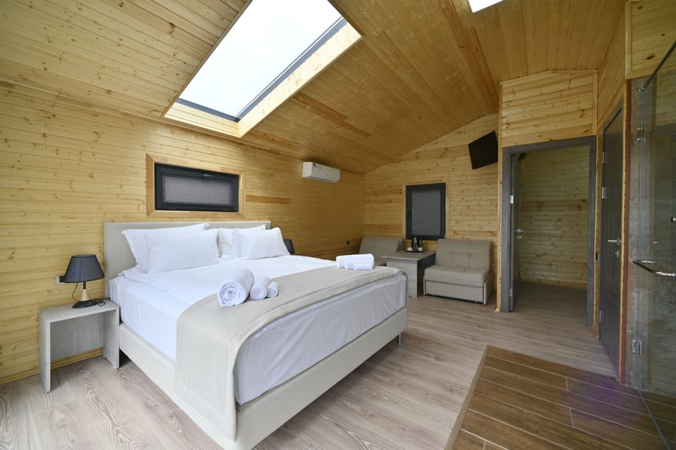 Chalet, Mountain View | Blackout drapes, soundproofing, iron/ironing board, free WiFi