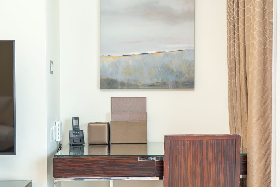 Luxury Apartment, Balcony, City View | Living room | 30-inch Smart TV with digital channels