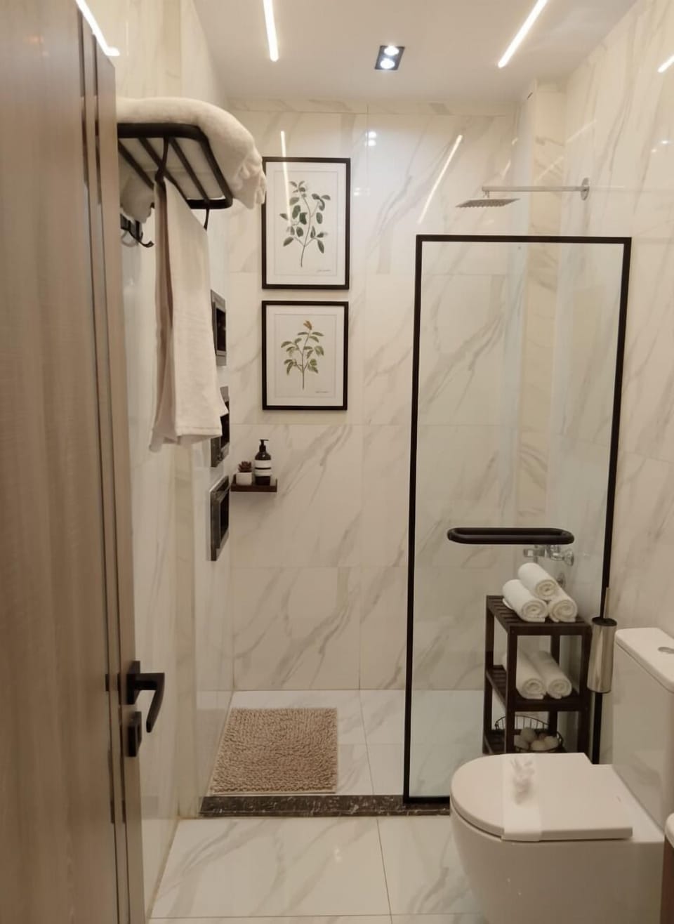 Shower, free toiletries, hair dryer, bathrobes