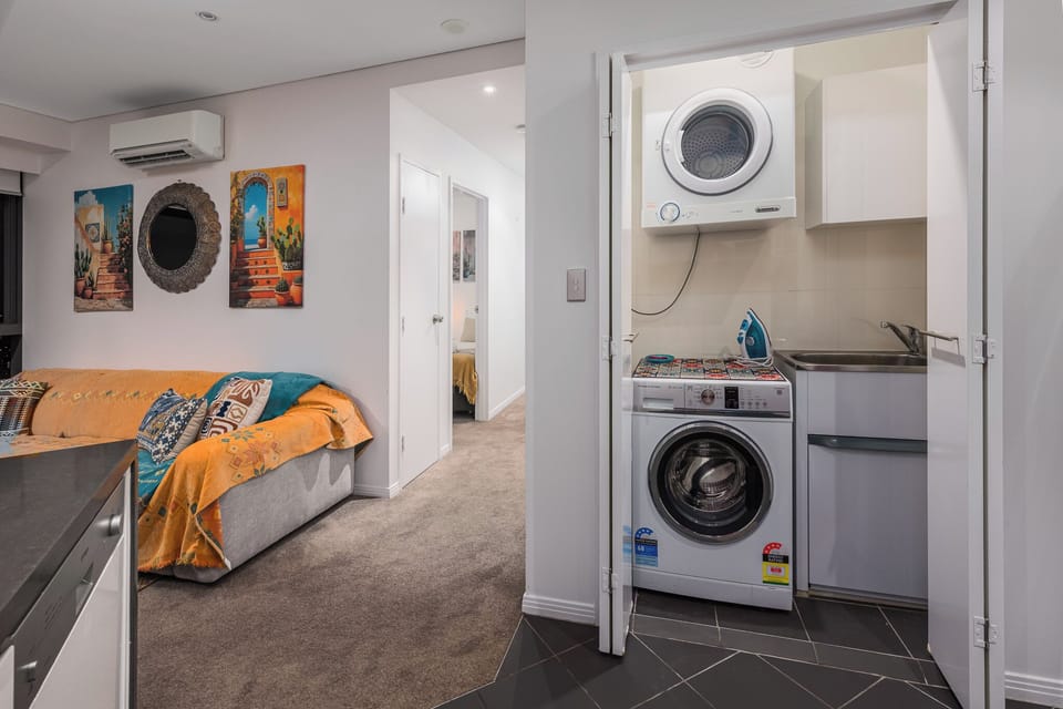Design Apartment, River View | Laundry