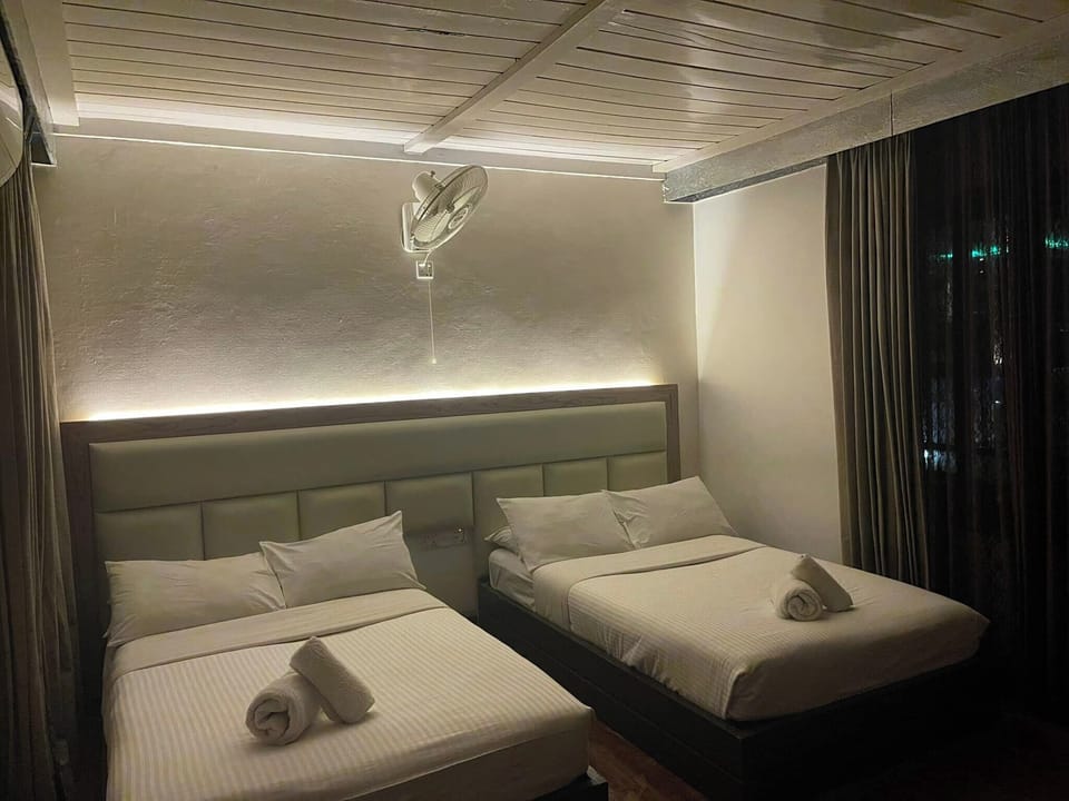 Family Room | Free WiFi