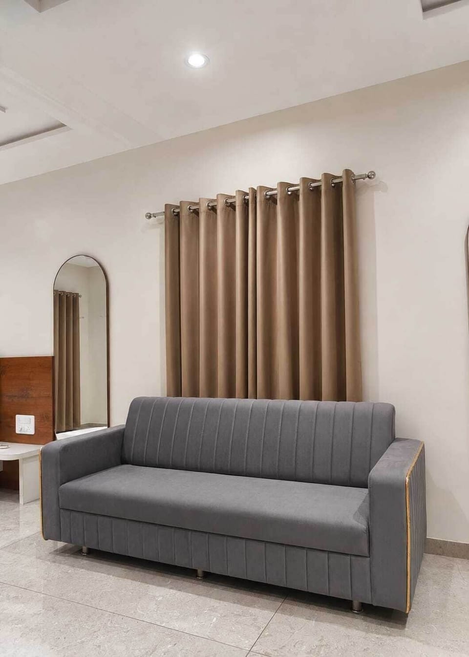 Family Suite | Bathroom | Shower, rainfall showerhead, free toiletries, hair dryer