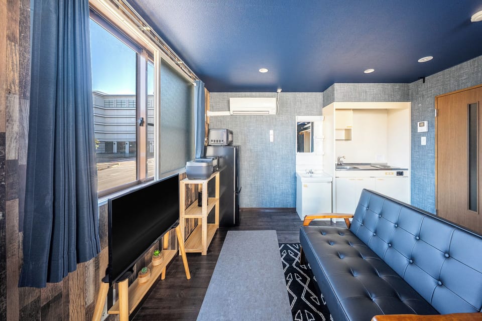 Apartment | Living area | Flat-screen TV
