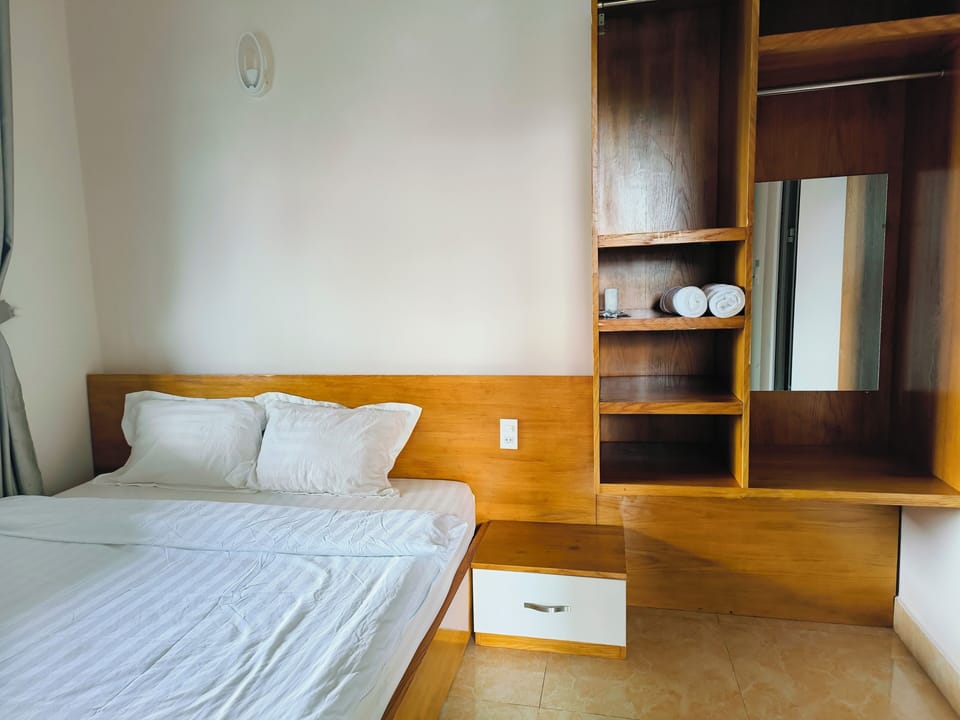 Standard Double Room, Balcony | Laptop workspace, blackout drapes, iron/ironing board, free WiFi