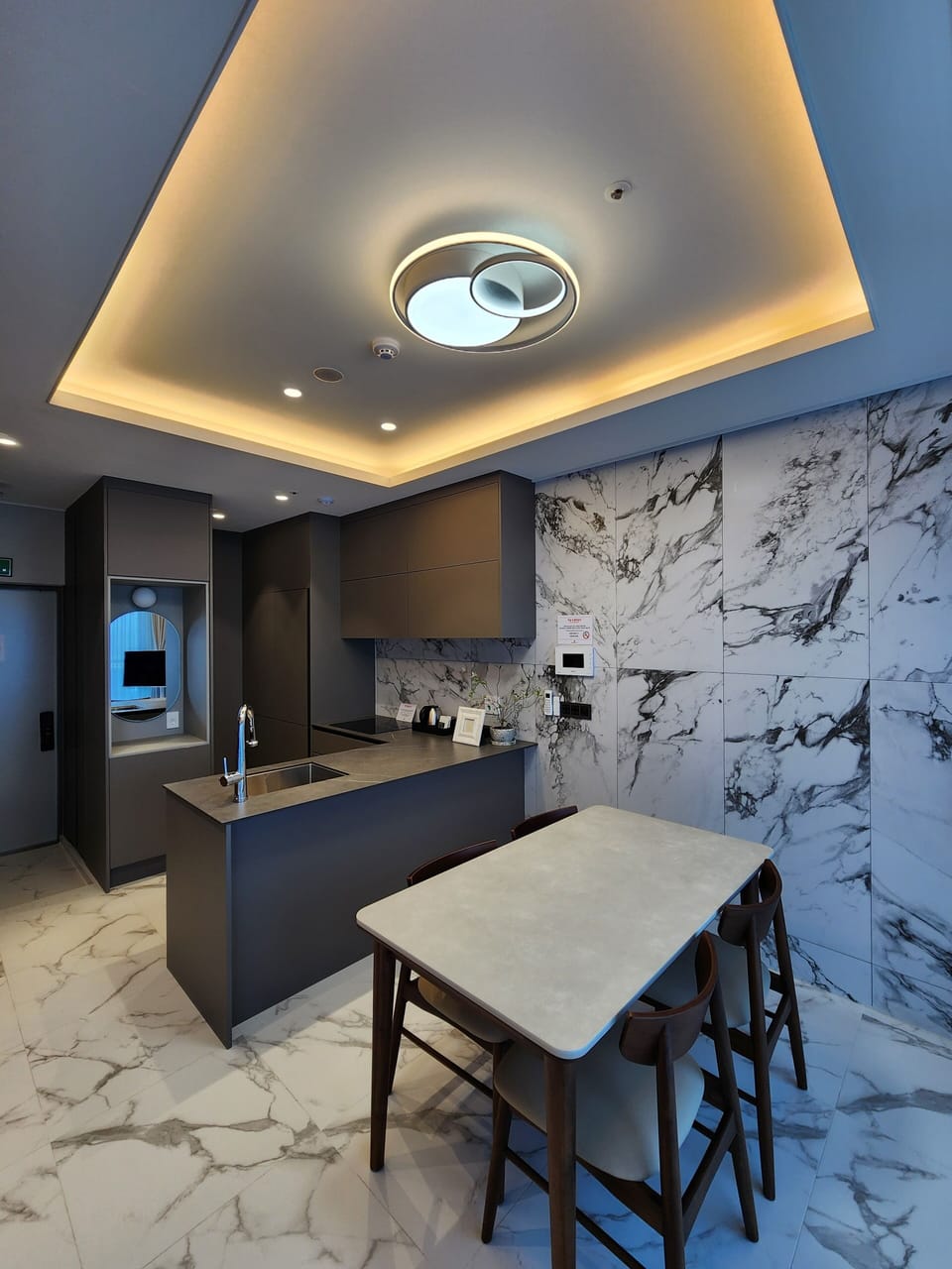 Deluxe Triple Room, Balcony | Free WiFi