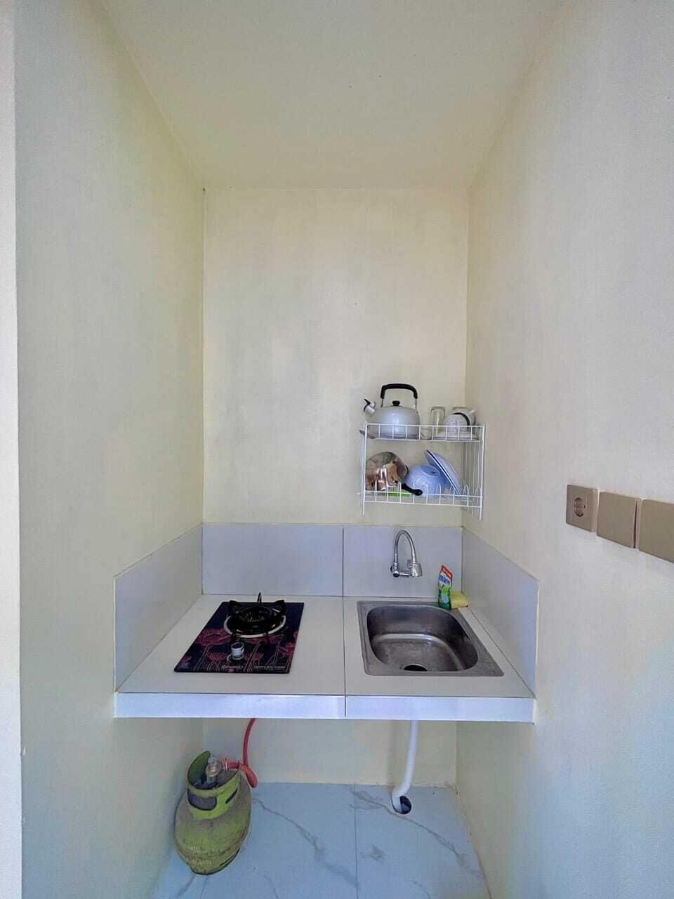 Family Cabin, 1 Bedroom, Private Pool, Mountain View | Private kitchen | Stovetop, dishwasher, cookware/dishes/utensils