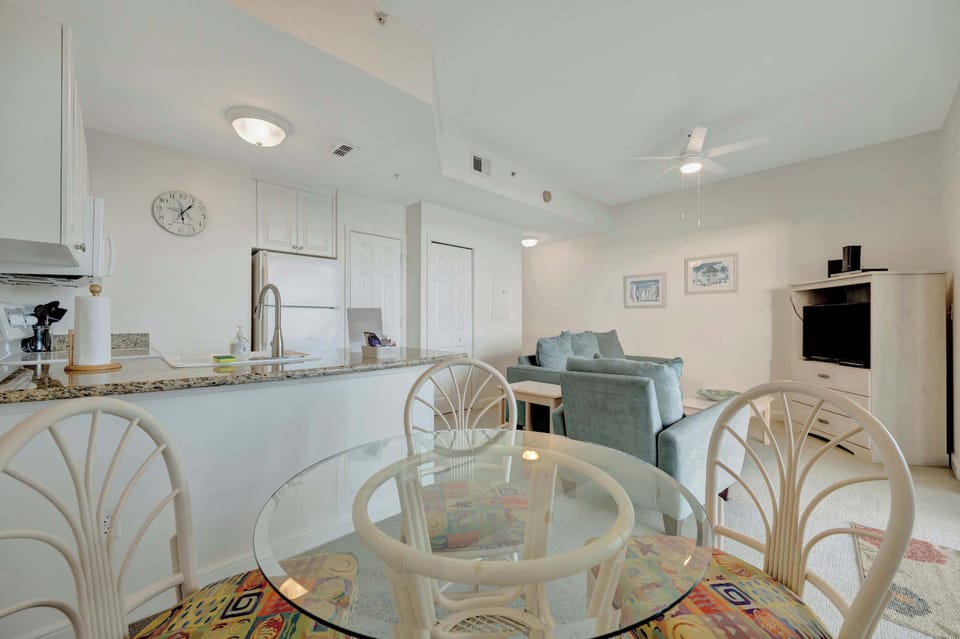 House, Accessible | Dining room