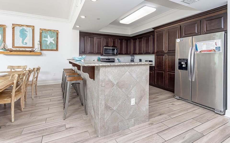 Condo, 3 Bedrooms | Private kitchen | Coffee/tea maker, fridge, oven