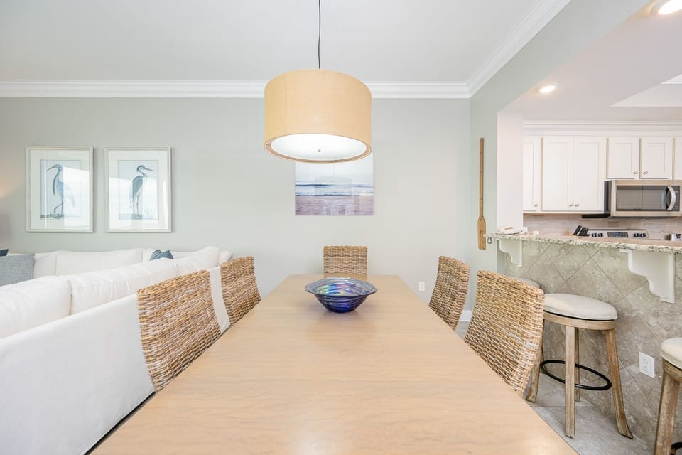 Condo, 3 Bedrooms | Interior