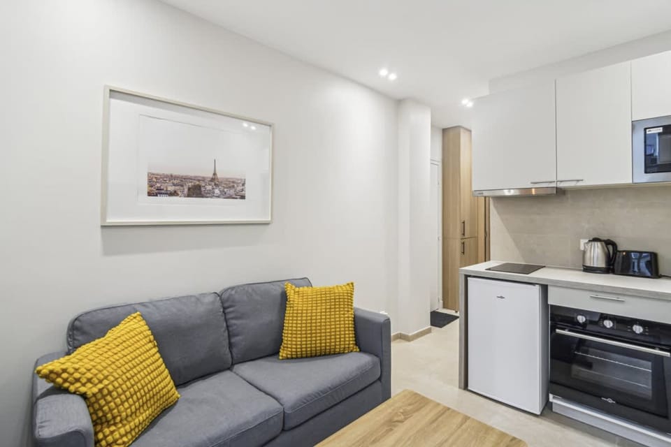 House | Private kitchenette