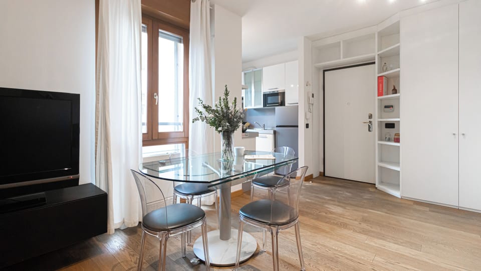Apartment (1 Bedroom) | Interior