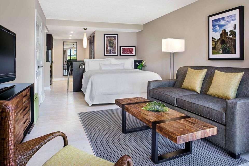 Deluxe Studio, Partial Ocean View | Premium bedding, down comforters, in-room safe, desk