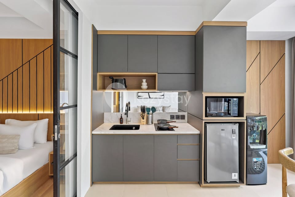 Apartment, 1 Bedroom, Resort View | Private kitchen | Full-size fridge, microwave, stovetop, toaster