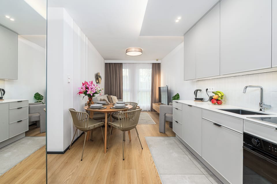 Classic Apartment, 3 Bedrooms, Balcony | Living area | 40-inch LCD TV with digital channels