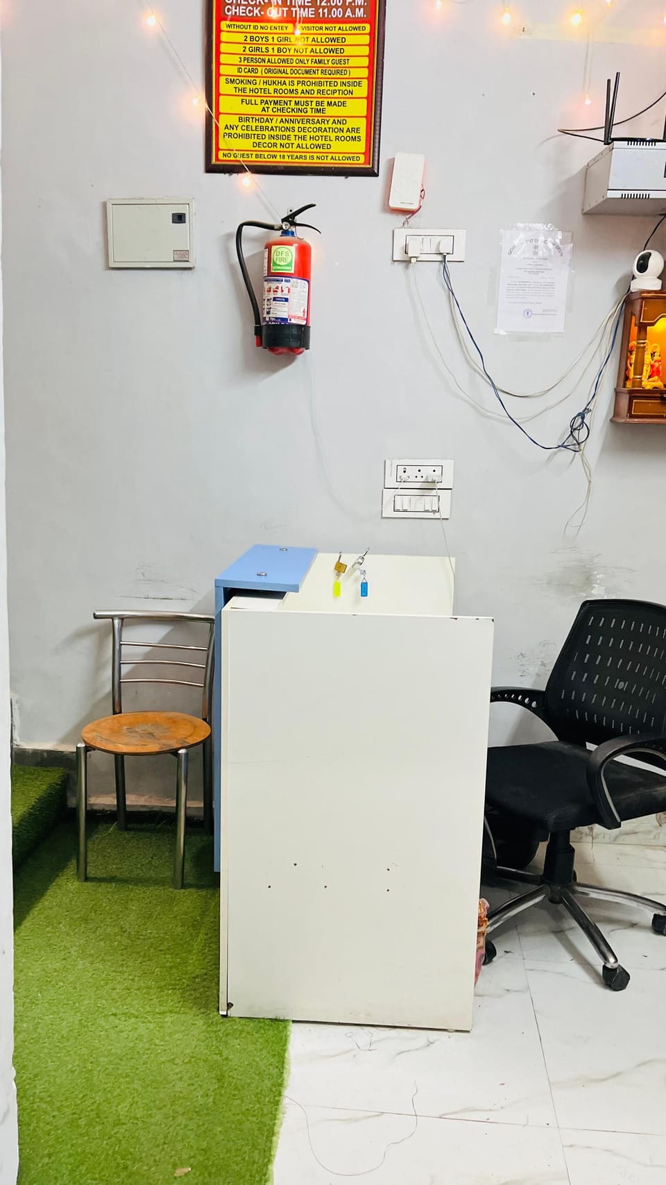 Concierge desk