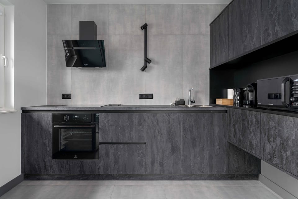 Apartment, Balcony | Private kitchen | Electric kettle