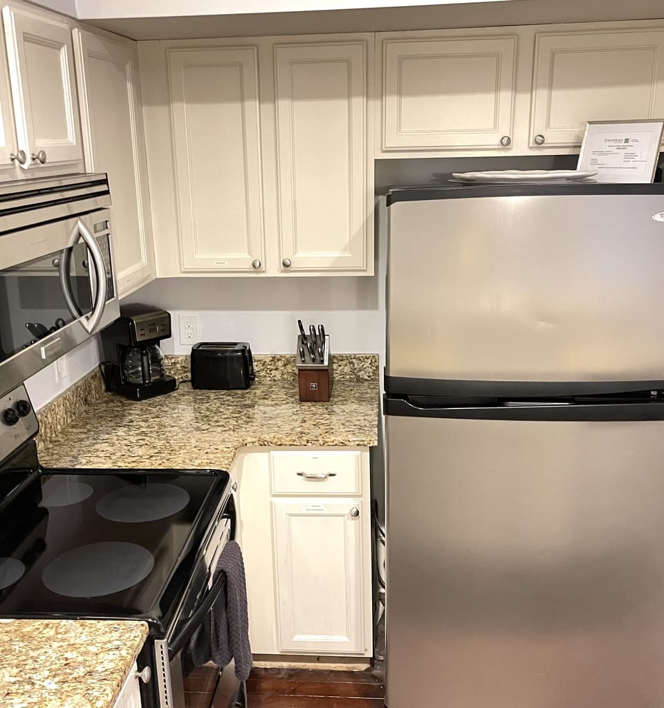 Apartment, City View | Private kitchen