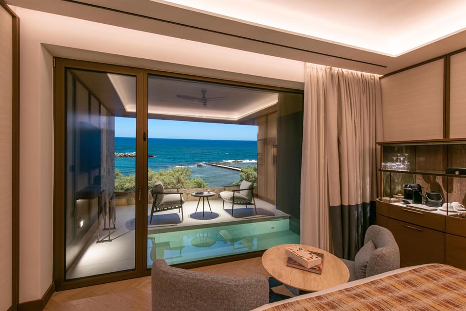 Grand Room, 1 King Bed, Sea View (Deluxe, Pool) | Minibar, in-room safe, individually decorated, individually furnished