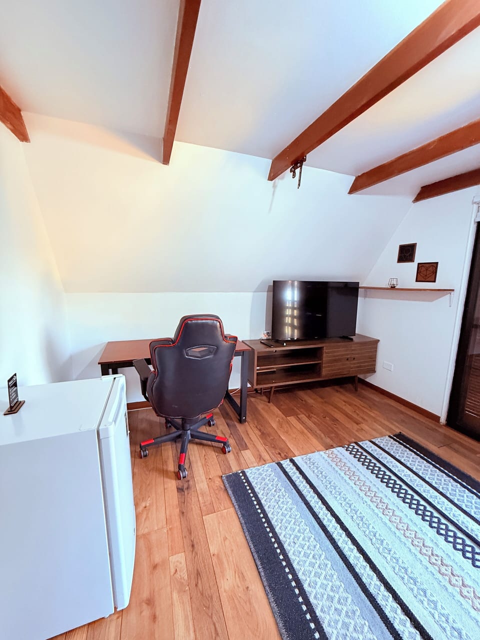 Comfort Double Room, Balcony | Iron/ironing board, free WiFi, bed sheets