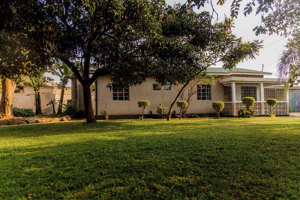 Arushabackpackers home Bed and Breakfast in Arusha