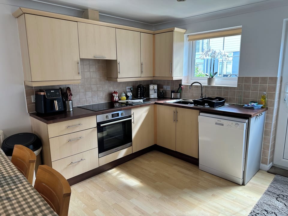 House, 4 Bedrooms, Balcony, Garden View | Interior