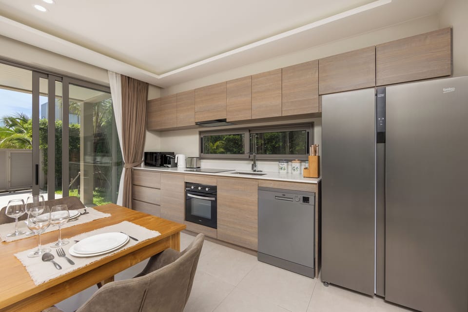 Deluxe Villa, 3 Bedrooms, Pool View, Beachside | Private kitchen | Electric kettle, toaster
