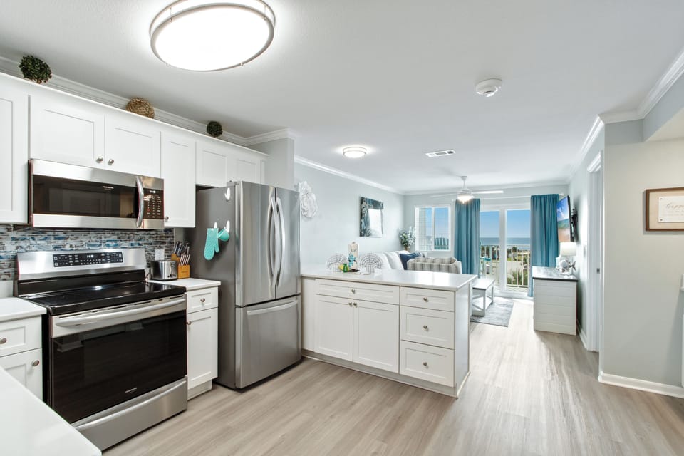 Signature Condo, 2 Bedrooms, Kitchen, Beach View | Private kitchen | Coffee/tea maker, fridge, microwave, oven