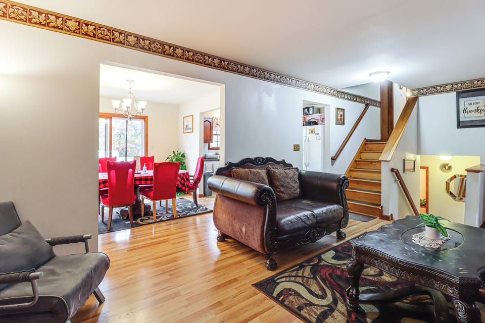 House (4 Bedrooms) | Interior