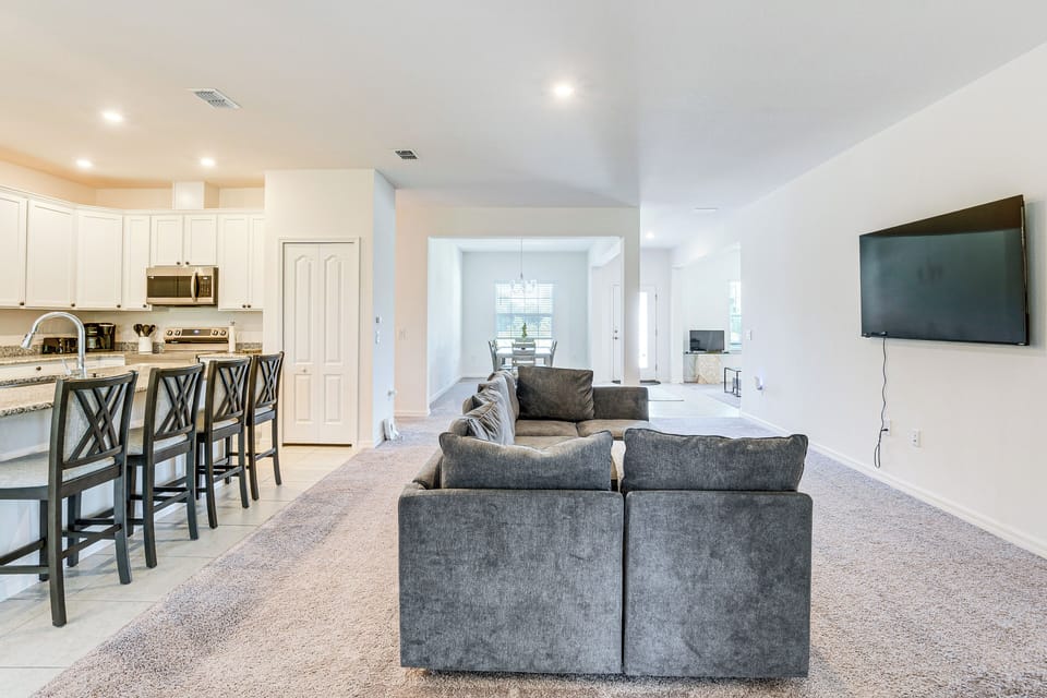 House (4 Bedrooms) | Interior