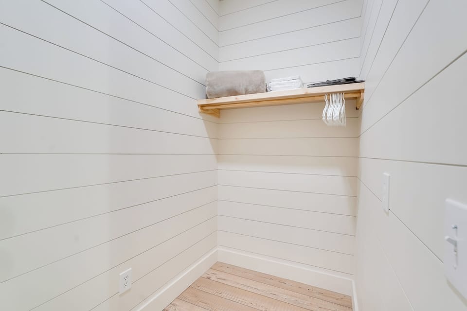 Cottage (2 Bedrooms) | Interior