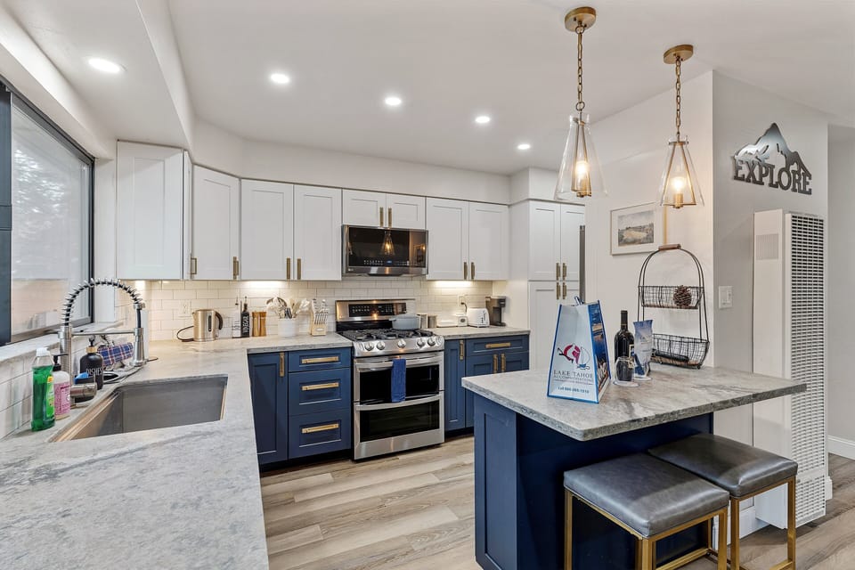 House, 3 Bedrooms | Private kitchen | Fridge, oven, coffee/tea maker, toaster