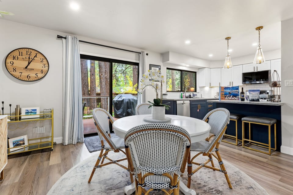 House, 3 Bedrooms | Dining