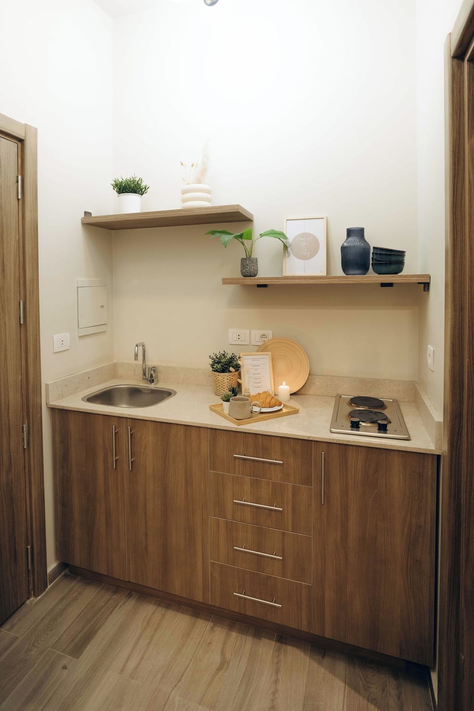 Fridge, microwave, stovetop, cookware/dishes/utensils