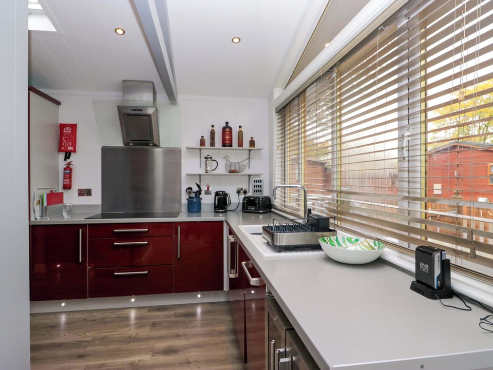 Fridge, microwave, toaster, cookware/dishes/utensils